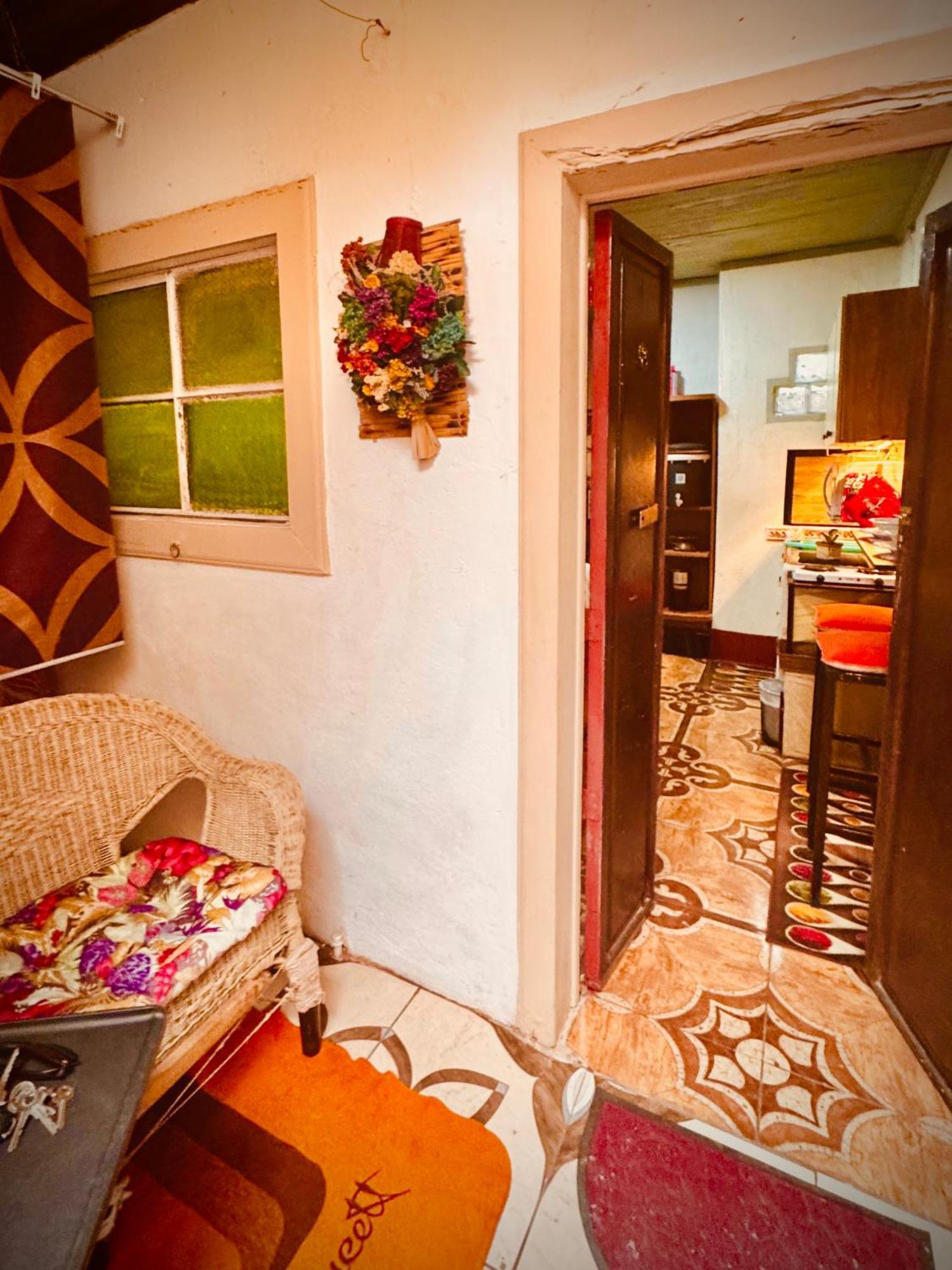 Studio-apartment Near The Arch! *
